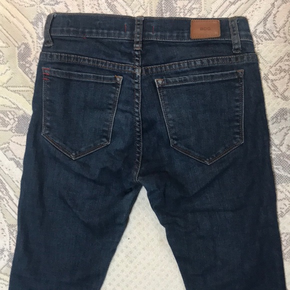 BDG dark wash denim mid rise cigarette ankle skinny jeans - Picture 5 of 7